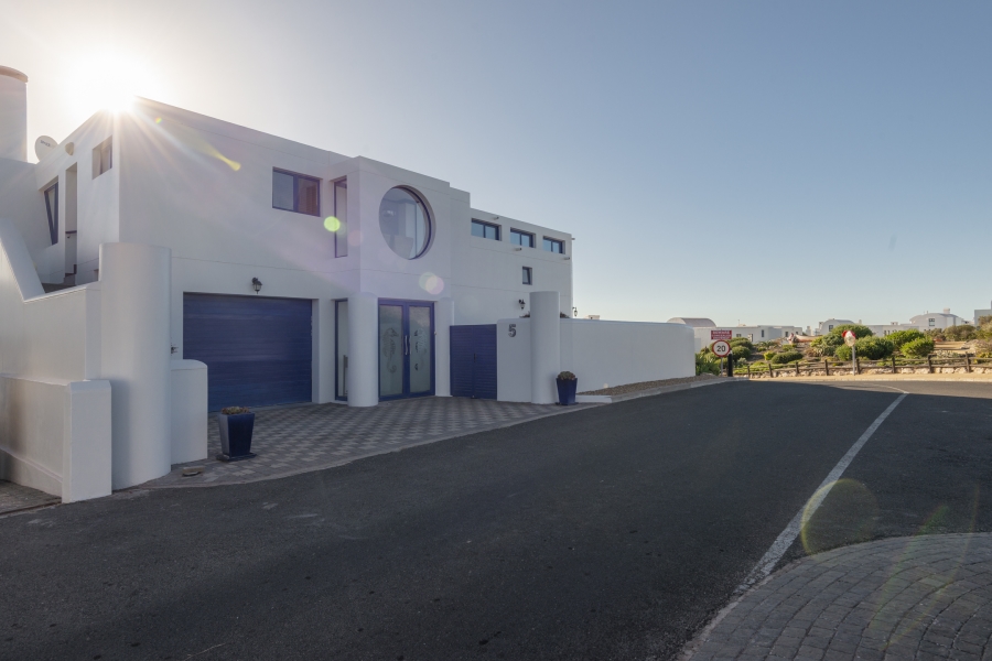3 Bedroom Property for Sale in Paradise Beach Western Cape
